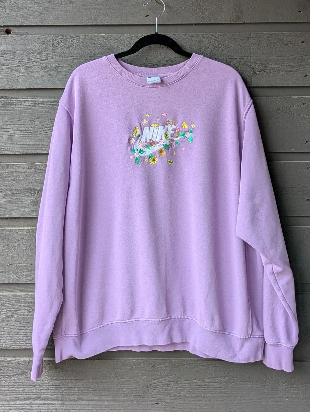 Nike Pastel Lilac Purple Embroidered Crewneck Sweatshirt Floral Mushroom XXL